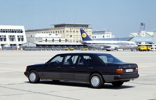 30 lat Mercedesa W124