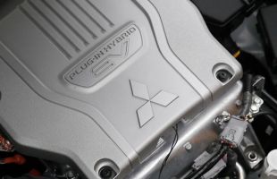 Mitsubishi Outlander PHEV ze świetnym wynikiem