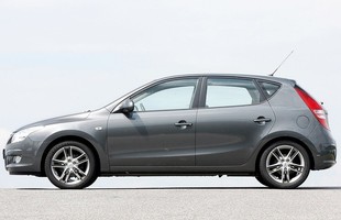 Nadjeżdża Hyundai i30 drugiej generacji
