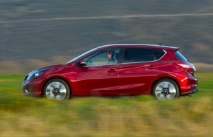 Nissan Pulsar ze 190-konnym silnikiem