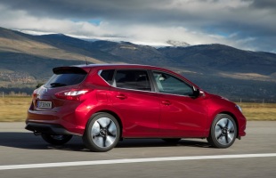 Nissan Pulsar ze 190-konnym silnikiem