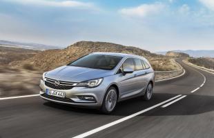 Opel Astra kombi. Nazywa się Sports Tourer
