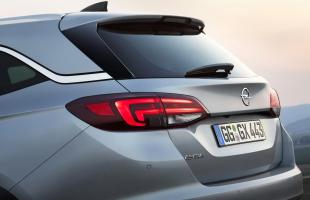 Opel Astra kombi. Nazywa się Sports Tourer