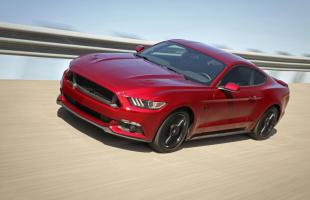 Oto Ford Mustang 2016