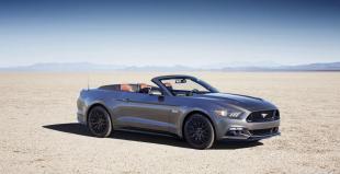 Oto Ford Mustang 2016