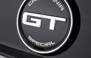 Oto Ford Mustang 2016