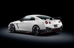 Oto nowy Nissan GT-R