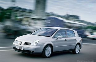 Renault zbuduje nową limuzynę. Wspólnie z Mercedesem!