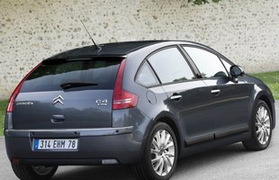 Tego jeszcze nie było. Octavia lepsza niż golf!