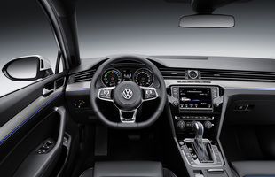 Volkswagen Passat GTE. Nowa hybryda z Wolfsburga