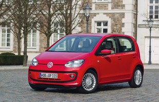 Volkswagen Up! za 31 290 zł. Ale ma tylko koła