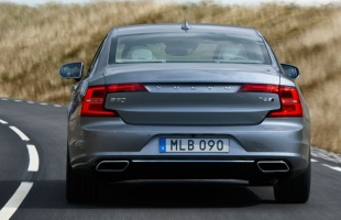 Volvo S90. Polskie ceny