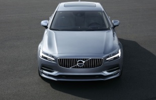 Volvo S90. Polskie ceny