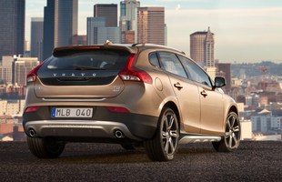 Volvo V40 Cross Country. Prawie terenowe