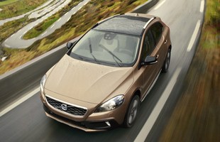 Volvo V40 Cross Country. Prawie terenowe