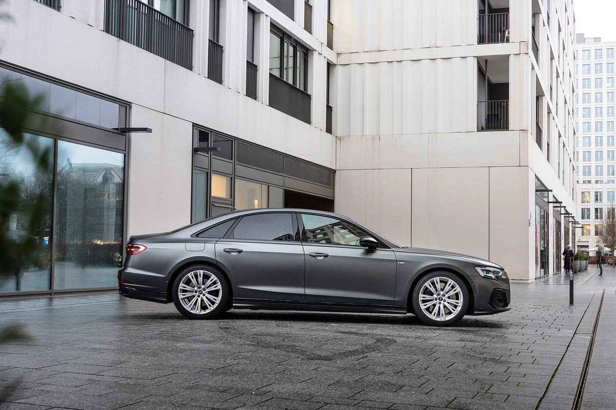 Audi A8 D5 FL 60TFSI 460 KM