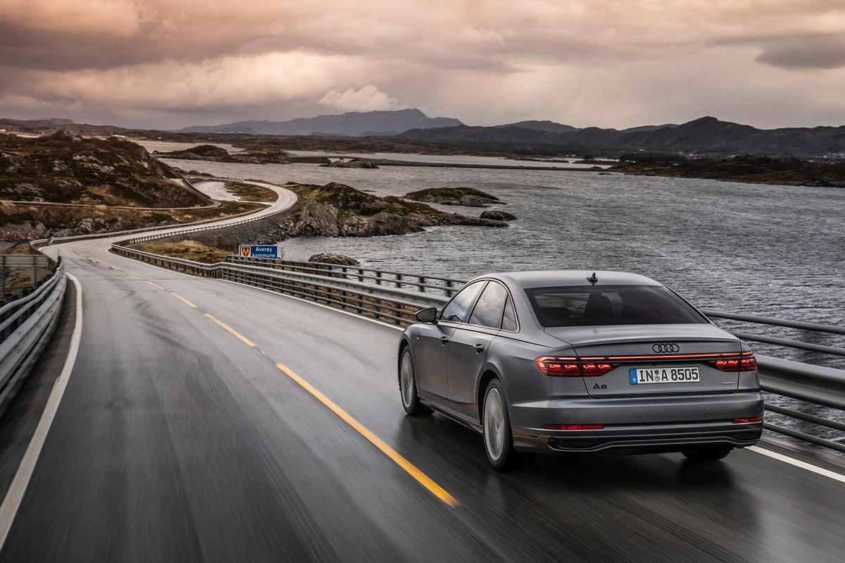 Audi A8 D5 FL 60TFSI 460 KM