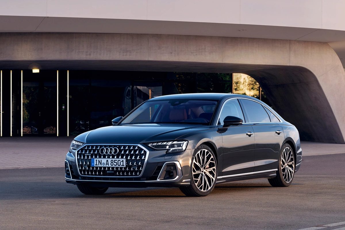 Audi A8 D5 FL Long 50TDI 286 KM