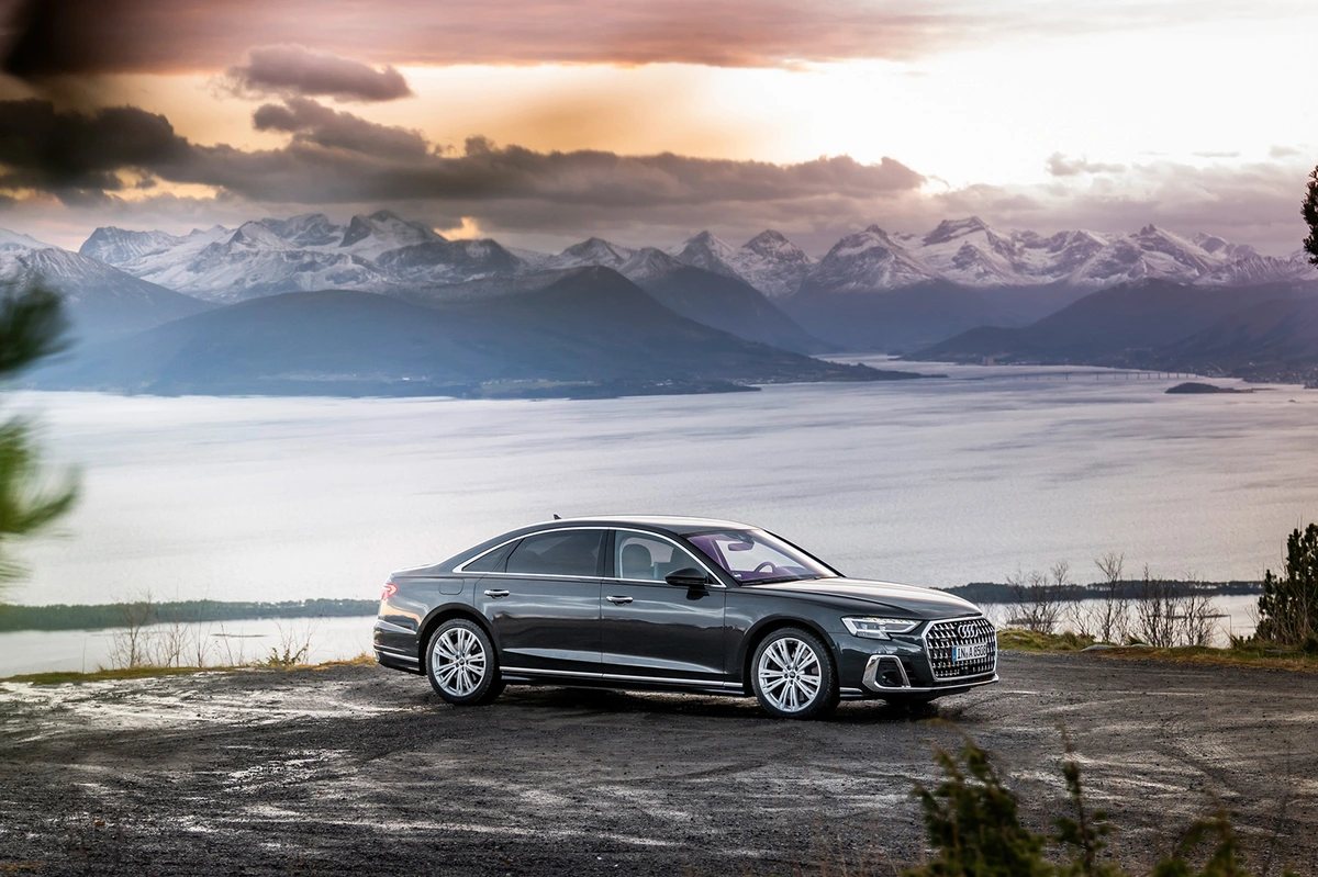 Audi A8 D5 FL Long 50TDI 286 KM