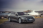 Audi A8 D5 FL Long 60TFSI e 462 KM