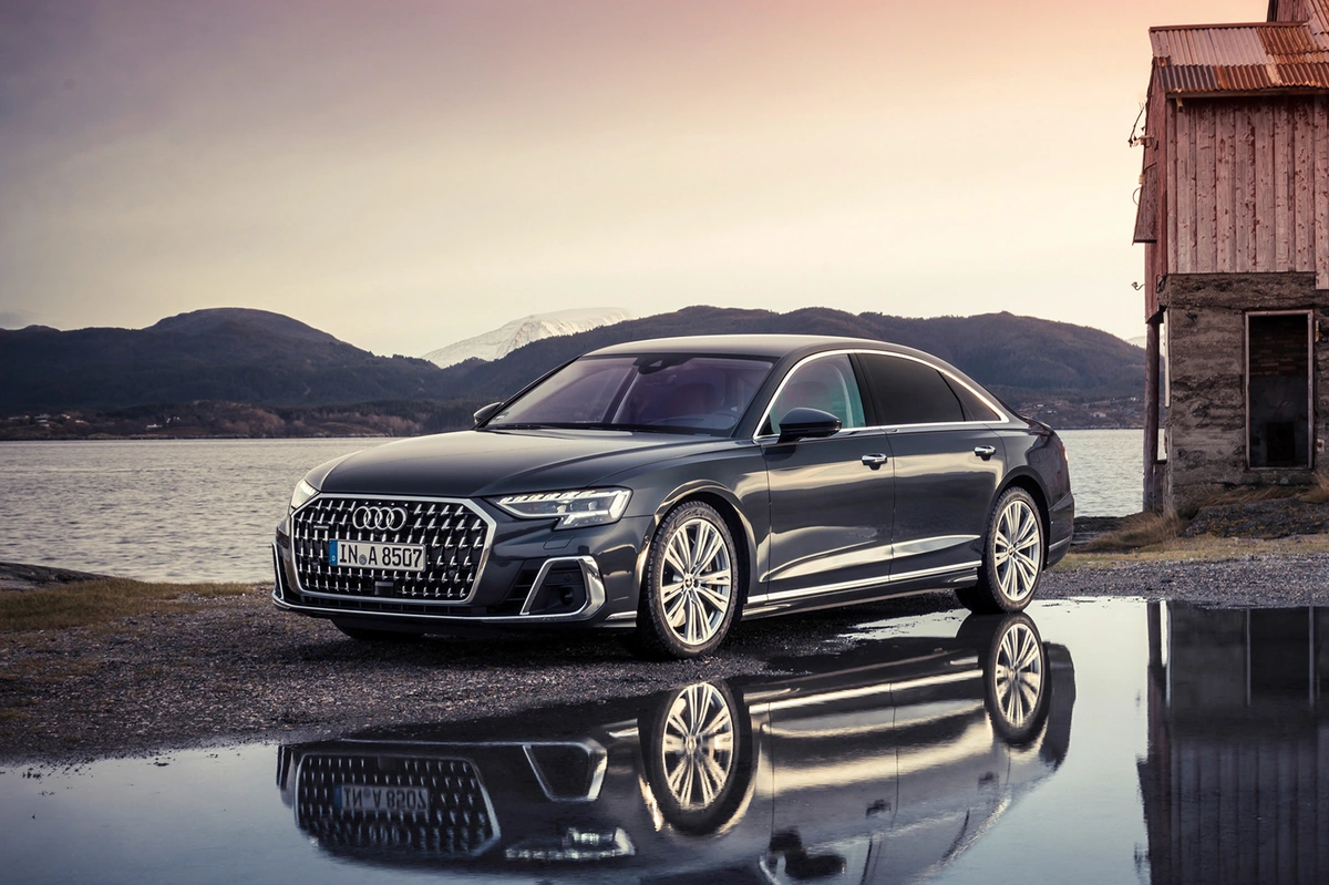 Audi A8 D5 FL Long 60TFSI 460 KM