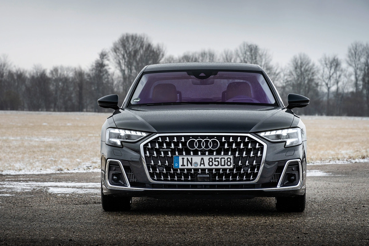 Audi A8 D5 FL Long 60TFSI 460 KM