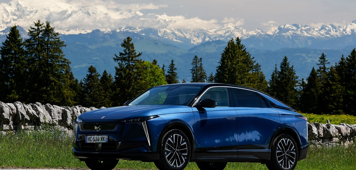 DS N°8 97kWh 245 KM