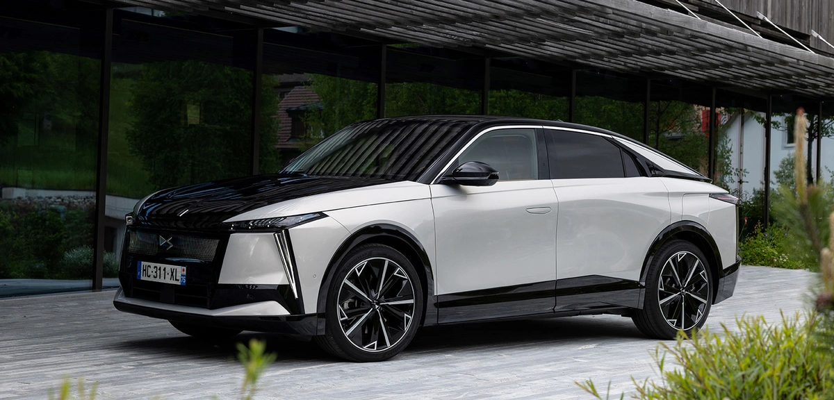 DS N°8 97kWh 350 KM