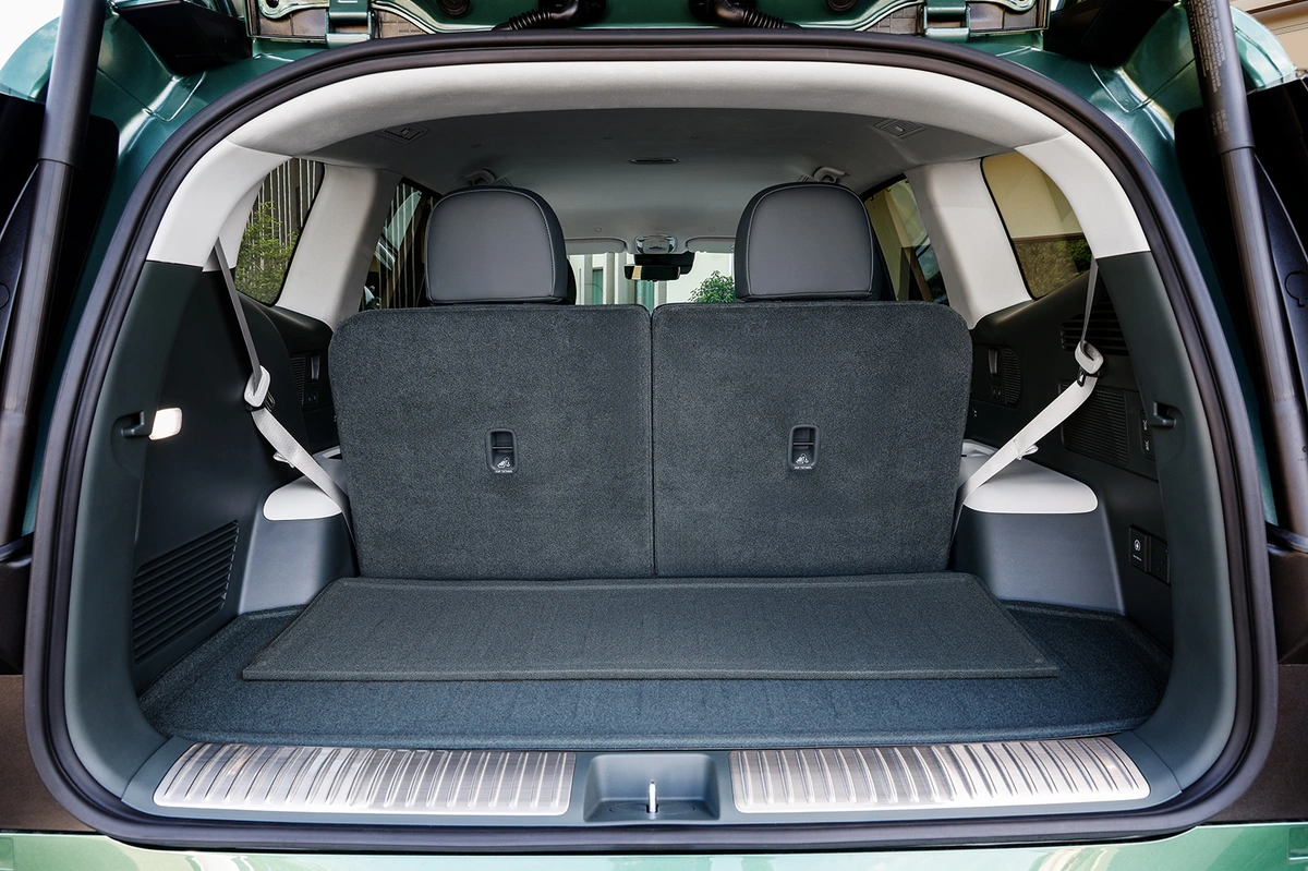 Hyundai Ioniq 9 RWD 218 KM