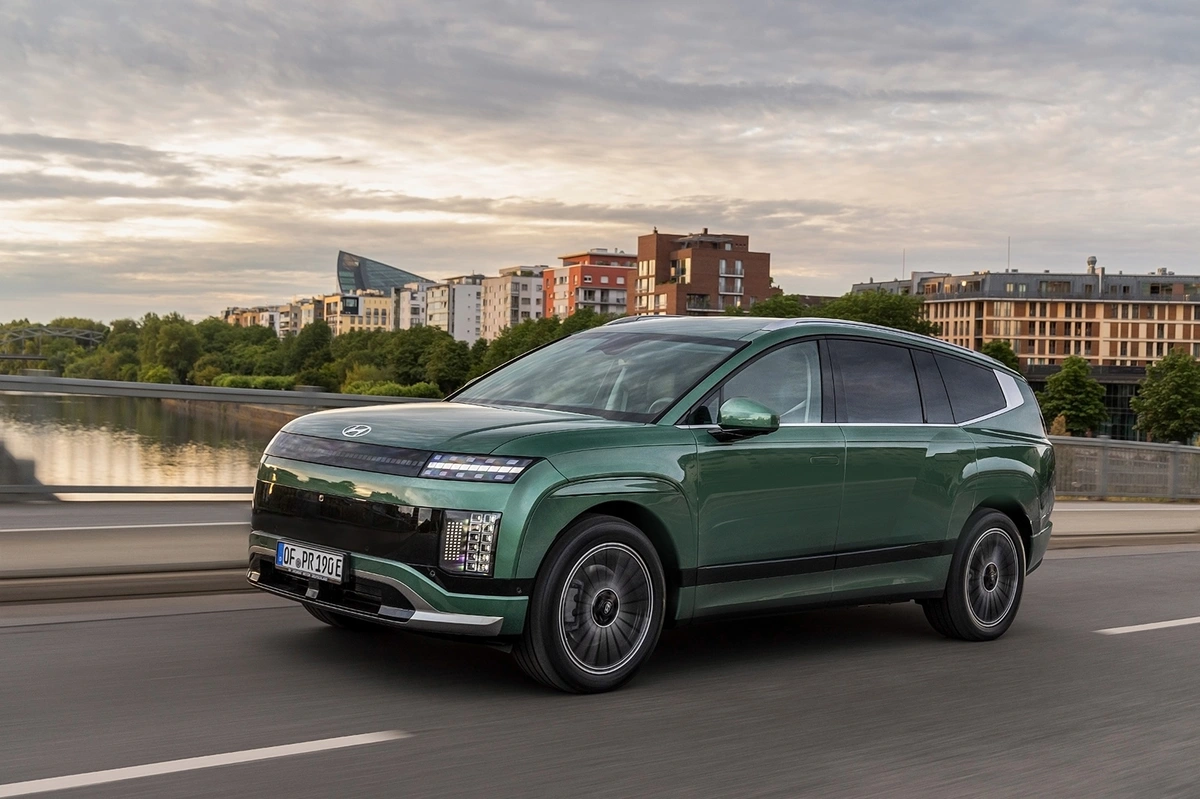 Hyundai Ioniq 9 RWD 218 KM