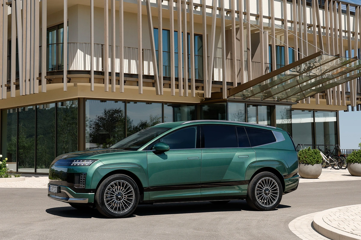 Hyundai Ioniq 9 RWD 218 KM