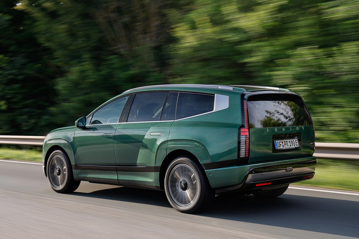 Hyundai Ioniq 9 RWD 218 KM