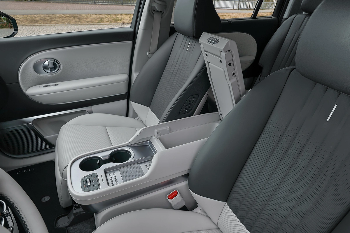 Hyundai Ioniq 9 AWD 313 KM