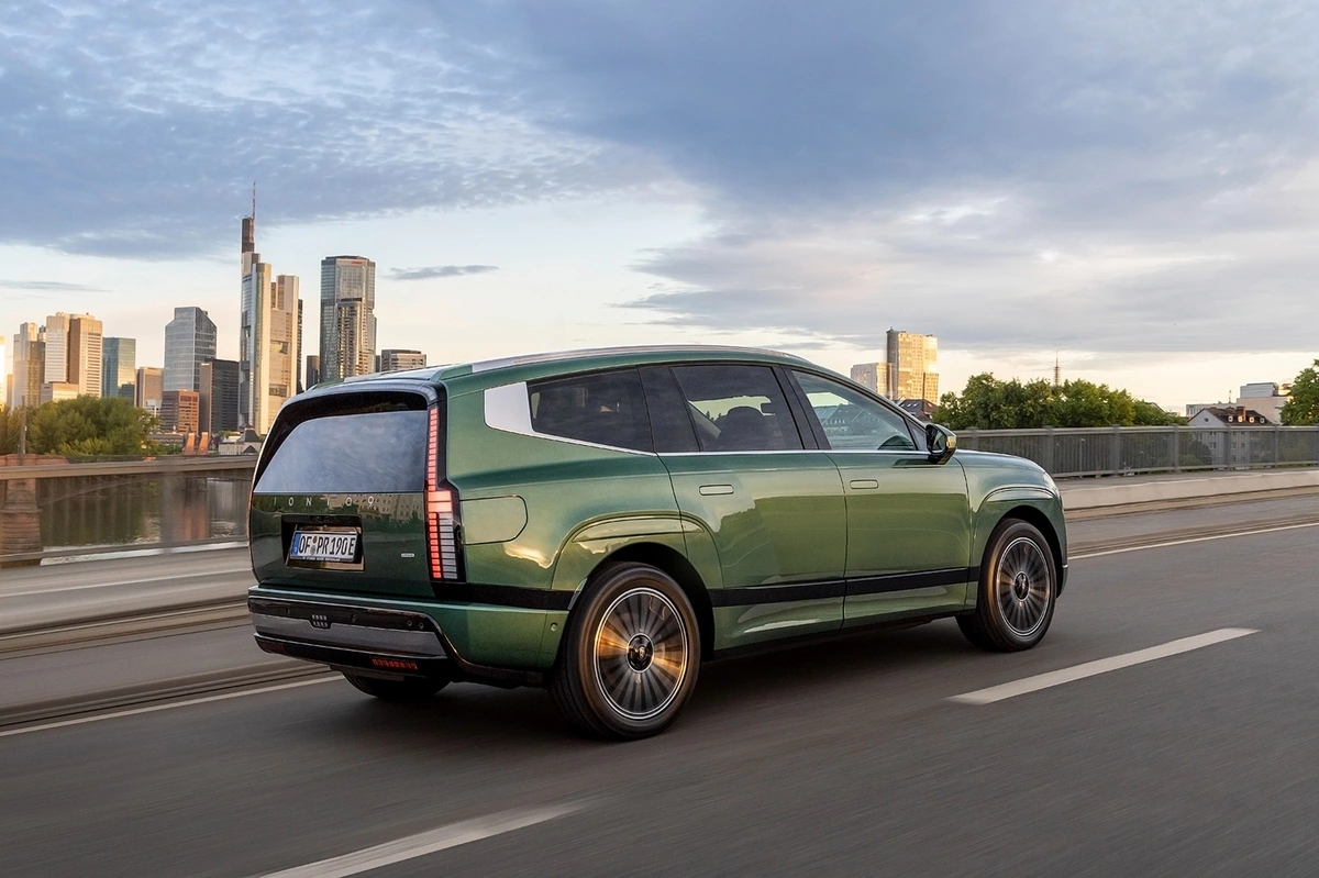 Hyundai Ioniq 9 AWD 313 KM