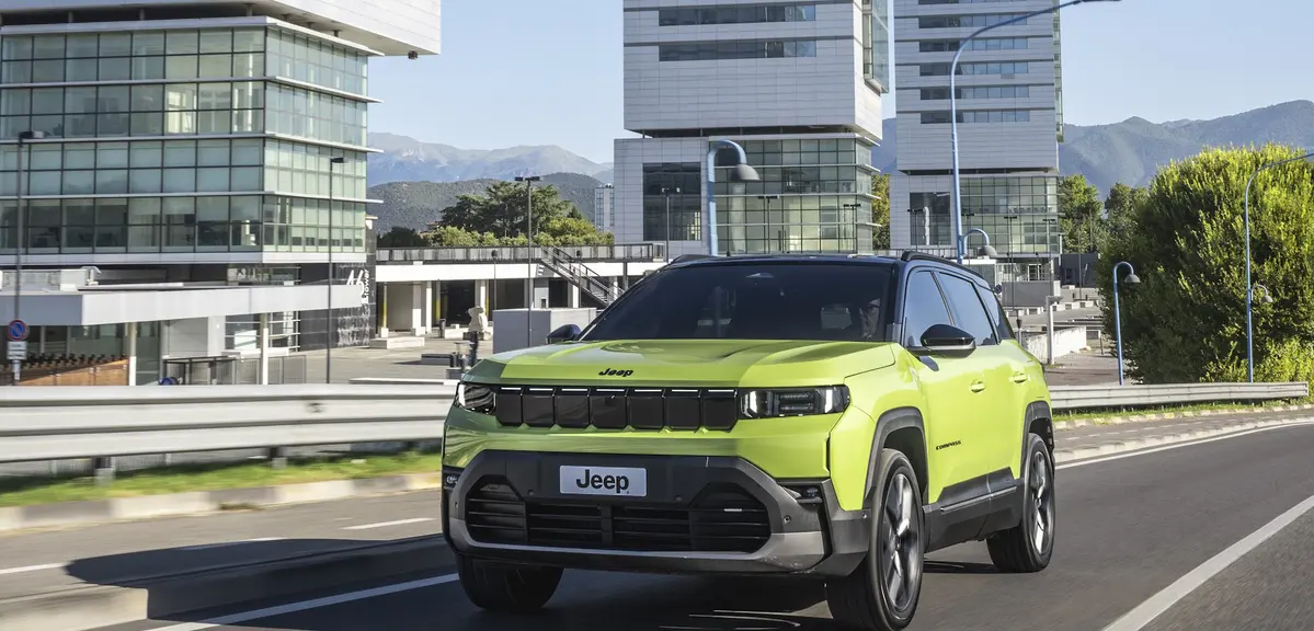 Jeep Compass III BEV 213 KM