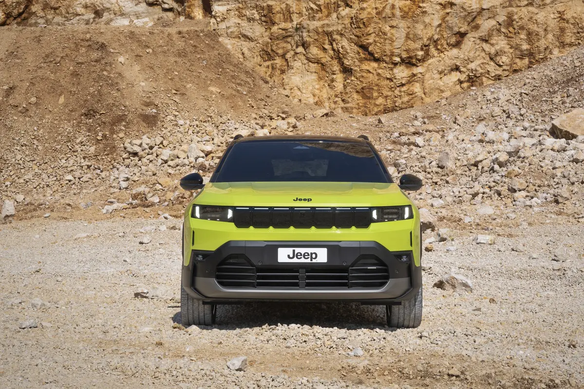 Jeep Compass III BEV 213 KM