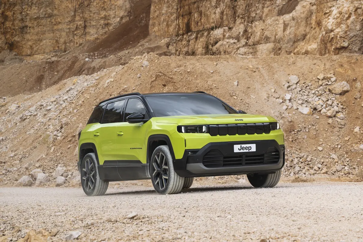 Jeep Compass III BEV 213 KM