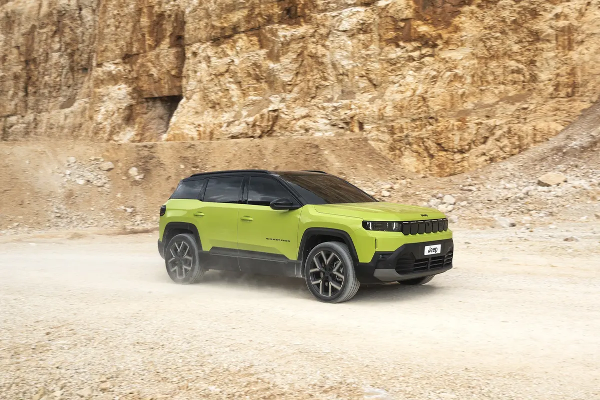 Jeep Compass III BEV 213 KM