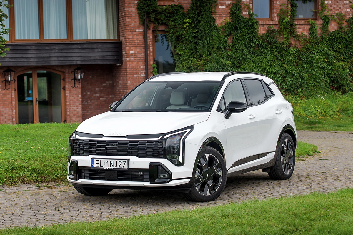 Kia Sportage V FL 1.6 T-GDI HEV 239 KM