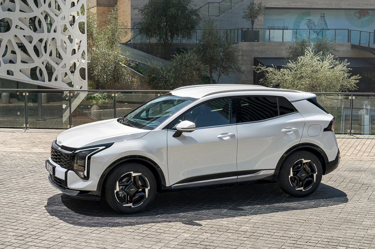 Kia Sportage V FL 1.6 T-GDI HEV 239 KM