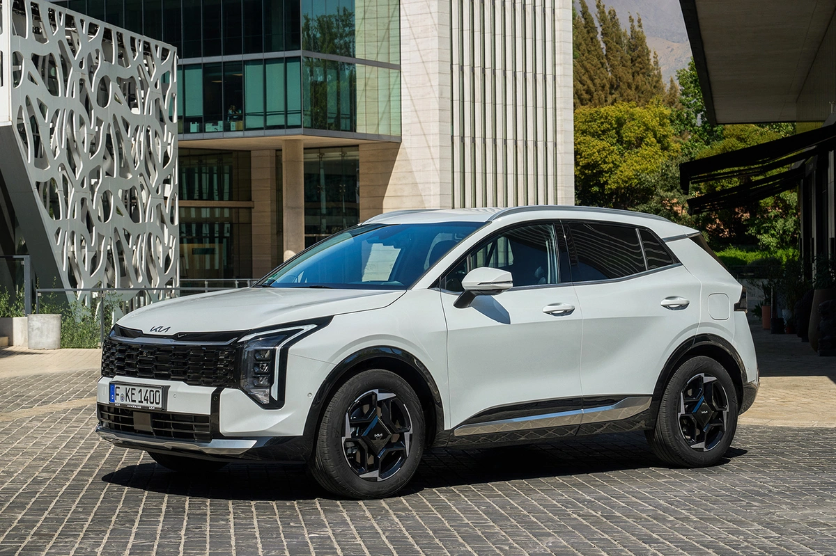 Kia Sportage V FL 1.6 T-GDI HEV 239 KM