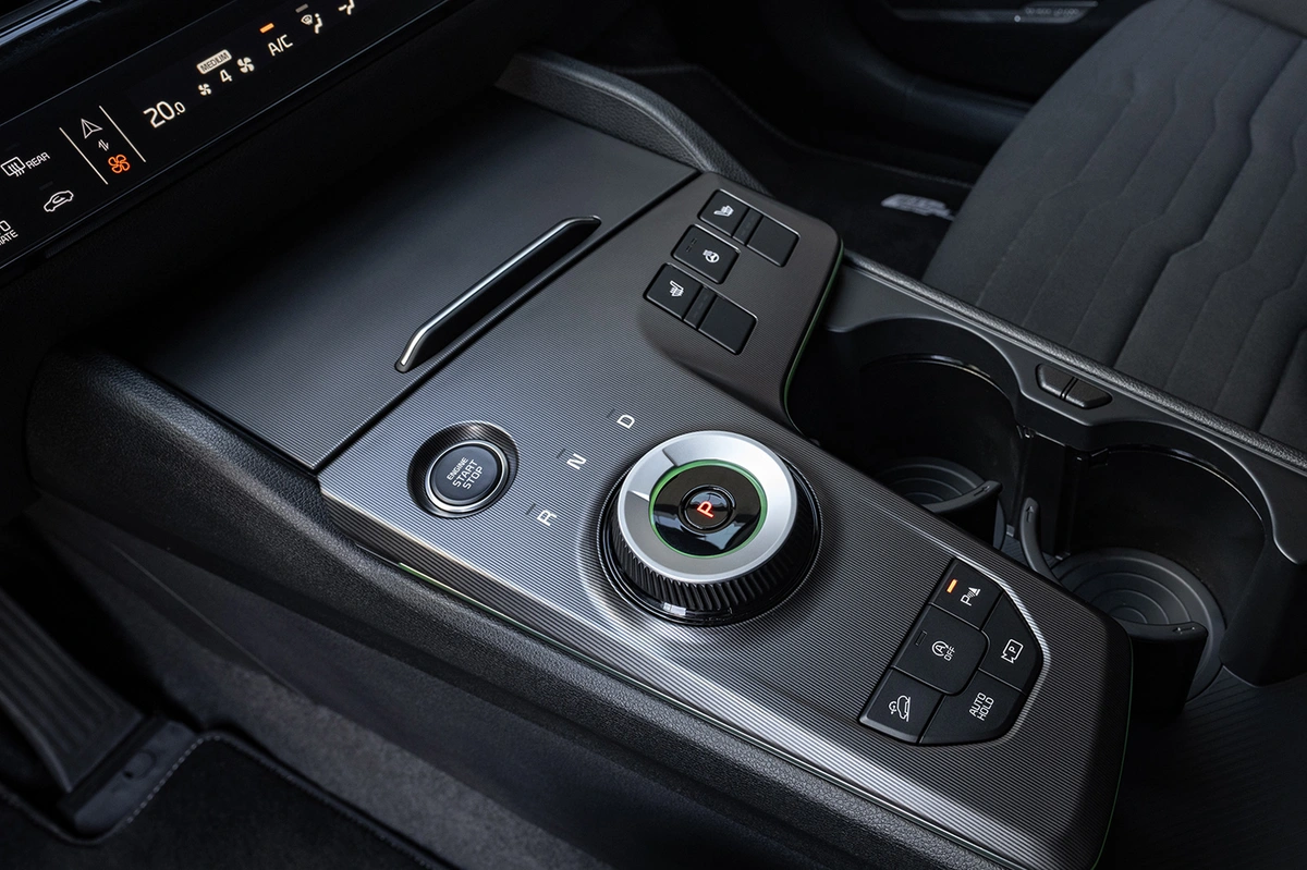 Kia Sportage V FL 1.6 T-GDI 180 KM