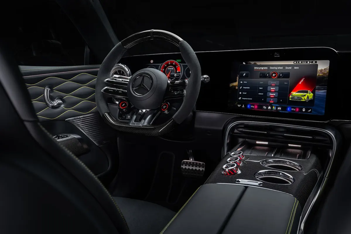 Mercedes-AMG GT C590 55 816 KM 2026