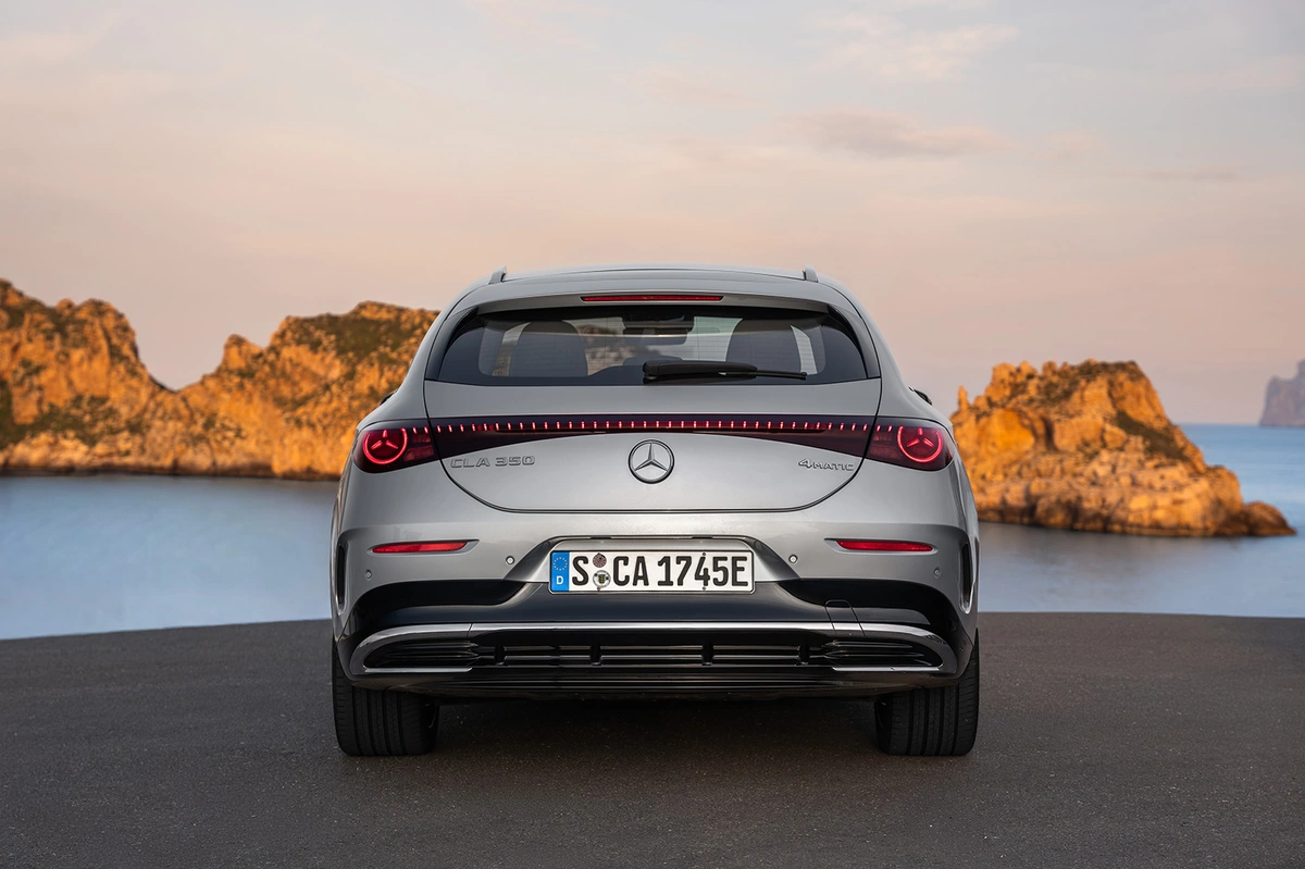 Mercedes - Benz CLA X174 250+ 272 KM