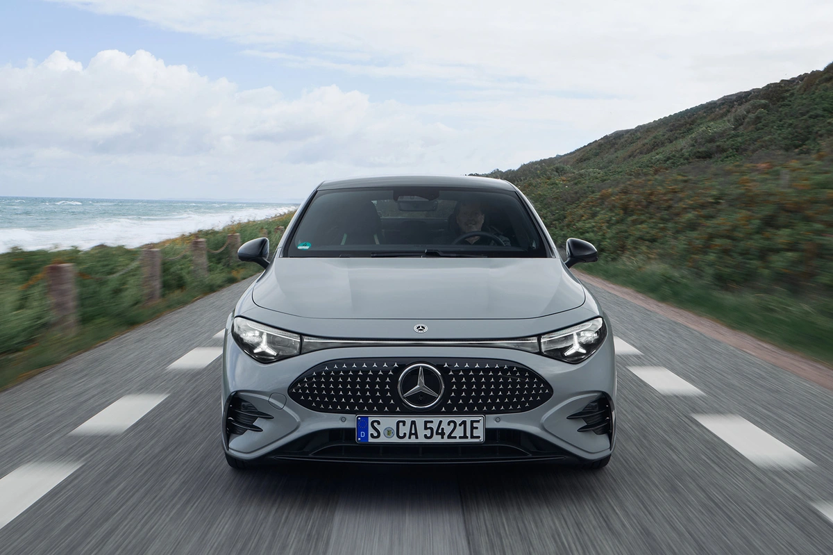 Mercedes - Benz CLA C174 350 354 KM