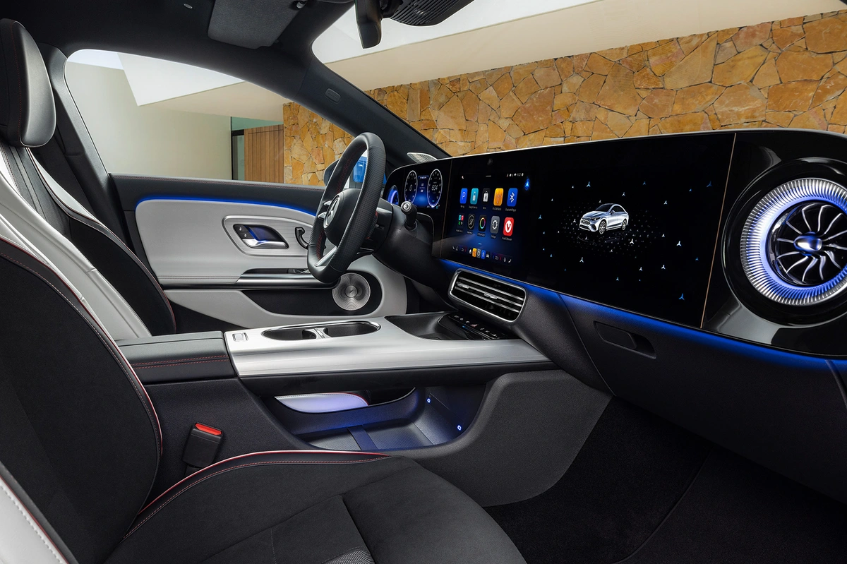 Mercedes - Benz CLA C178 220 190 KM