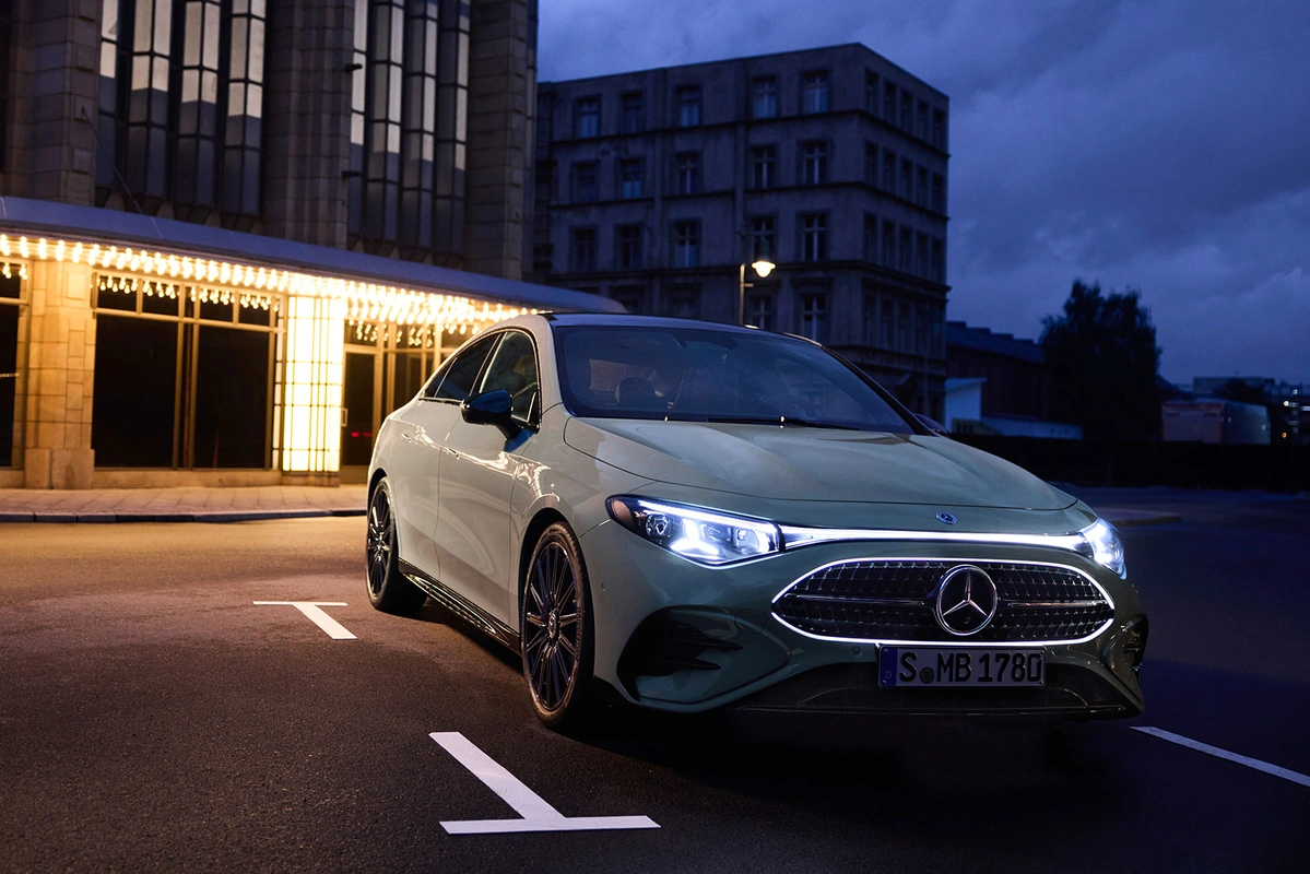 Mercedes - Benz CLA C178 220 190 KM