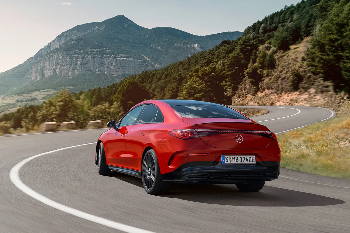 Mercedes - Benz CLA C178 220 190 KM