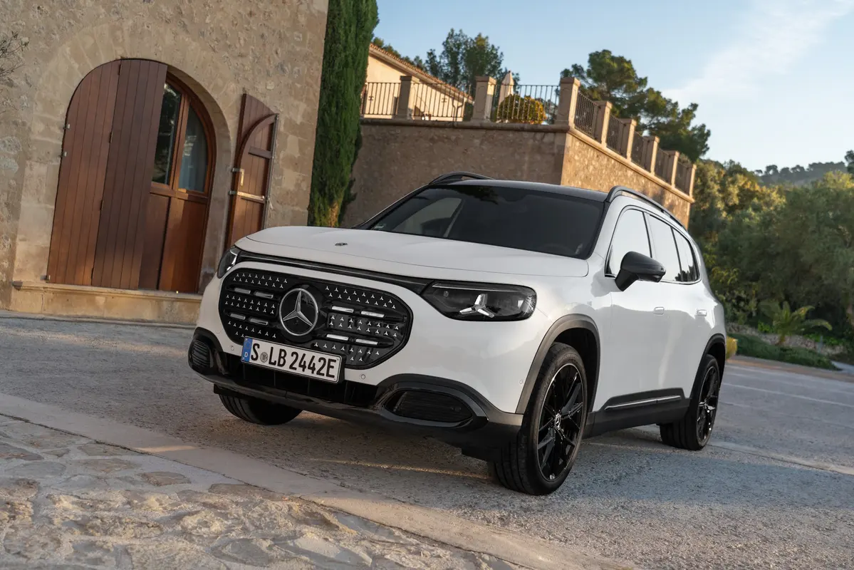 Mercedes - Benz GLB X248 350 354 KM