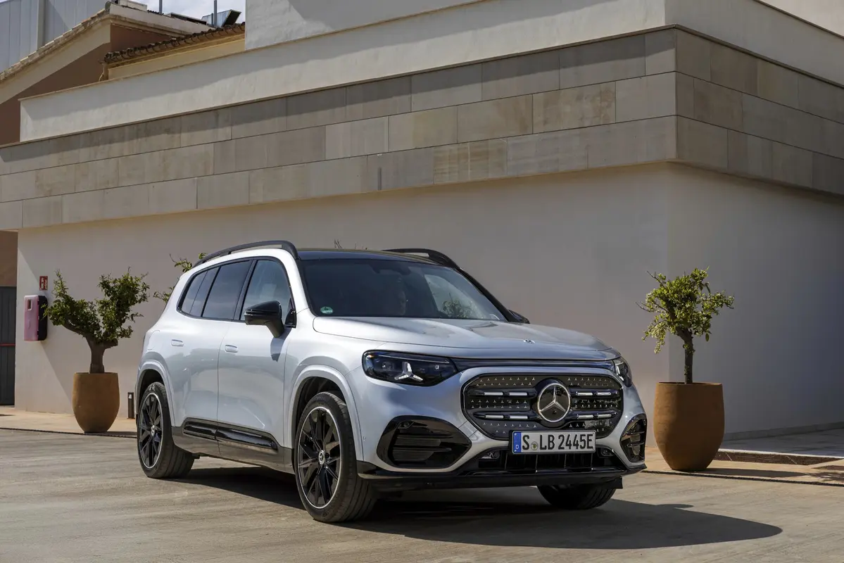 Mercedes - Benz GLB X248 350 354 KM